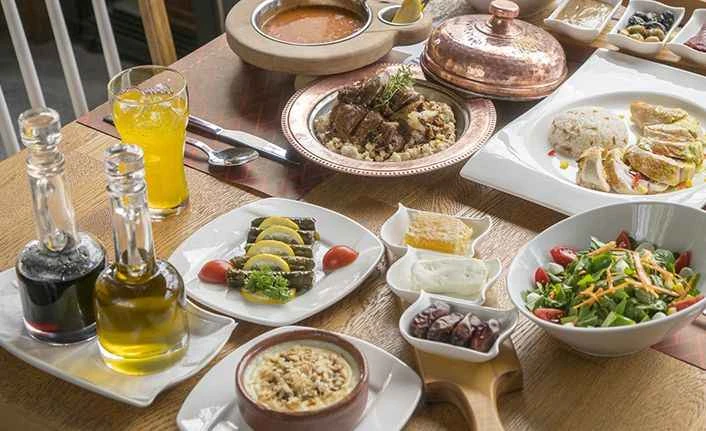 Şanlıurfa’da uzmanı oruç tutacak hastaları uyardı!