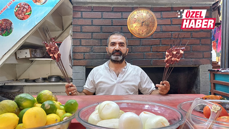Rekor sıcaklar Şanlıurfa'nın 'ciğerini' yaktı: Kepenkler bir bir iniyor