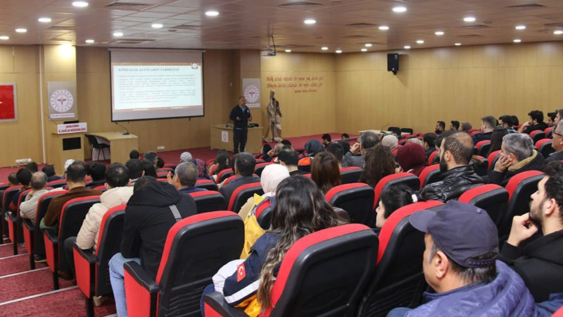 Şanlıurfa'da sağlık çalışanlarına farkındalık eğitimi