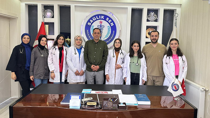 Sağlık-Sen Şanlıurfa Şubesi'nden tıp fakültesi öğrencilerine anlamlı destek