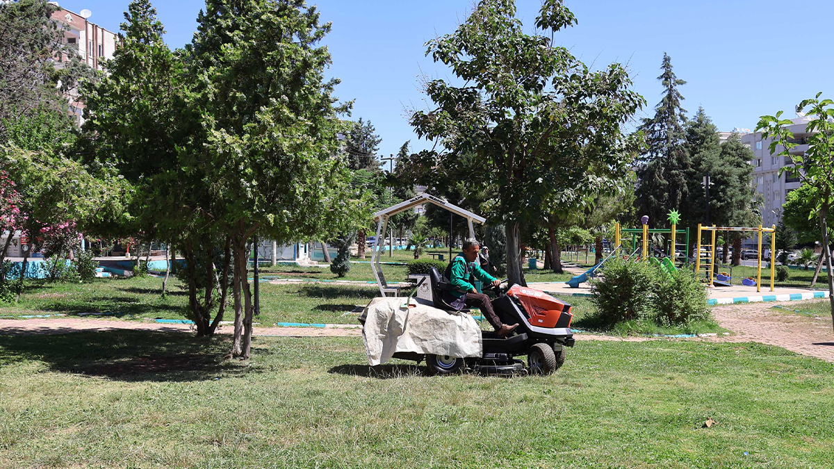 Haliliye’de parklarda ‘yeşil’ dönüşüm