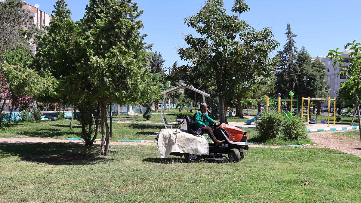 Haliliye’de parklarda ‘yeşil’ dönüşüm