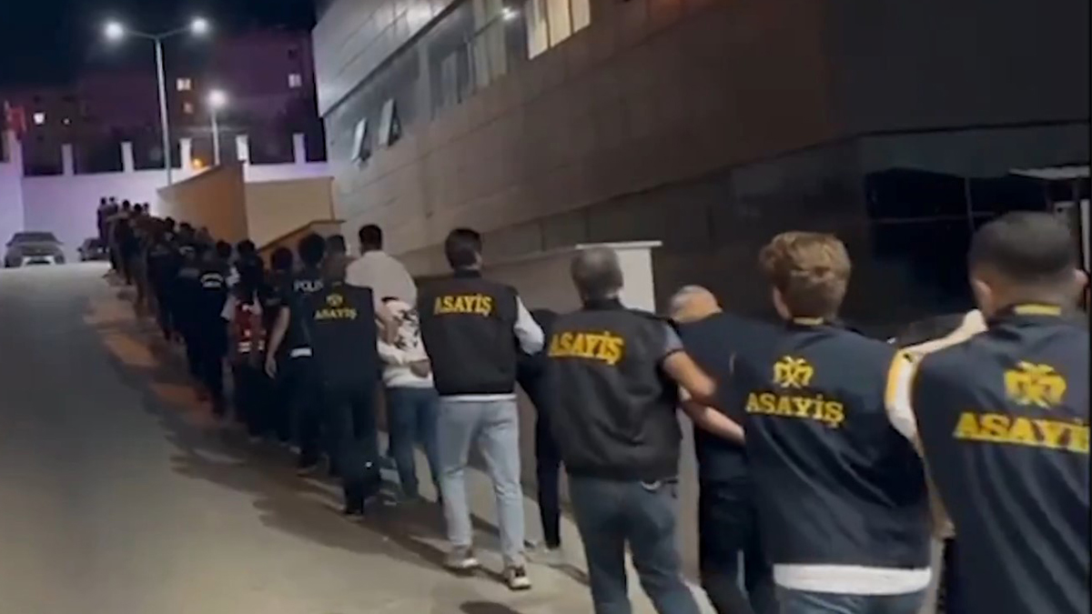 Yüzlerce vatandaş dolandırıldı! 984 milyon TL’lik vurgun