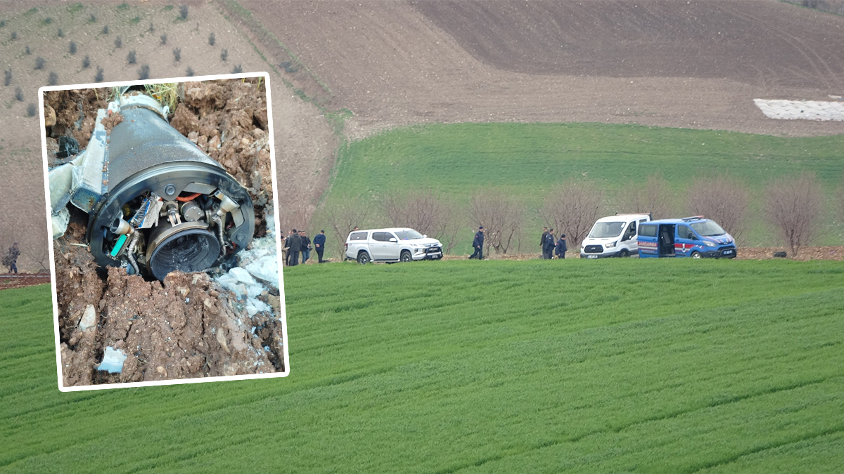 İmha edilen füzenin ikinci parçası tarlada ortaya çıktı!