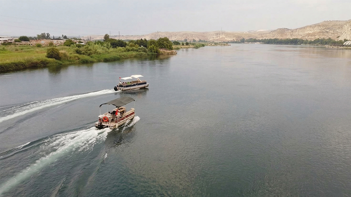 Şanlıurfa’da tekne gezisi kabusa döndü! Gezintiye çıkanlar mahsur kaldı