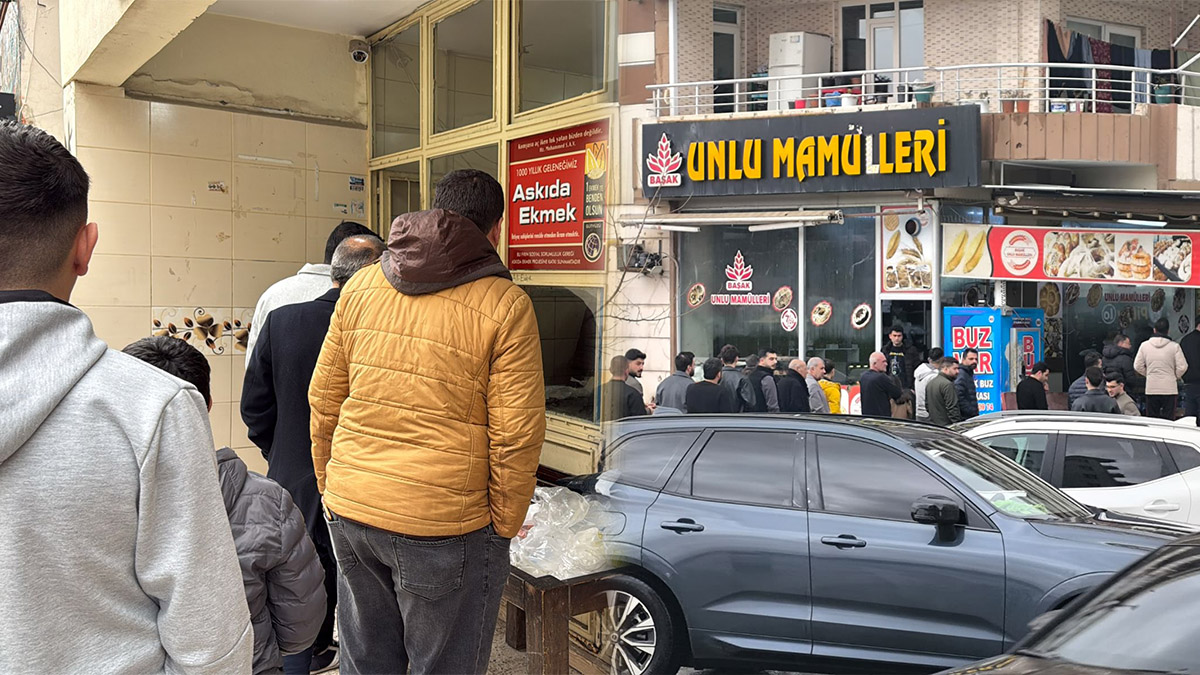 Şanlıurfa değişmeyen bayram manzarası! Kuyruk uzadıkça uzadı