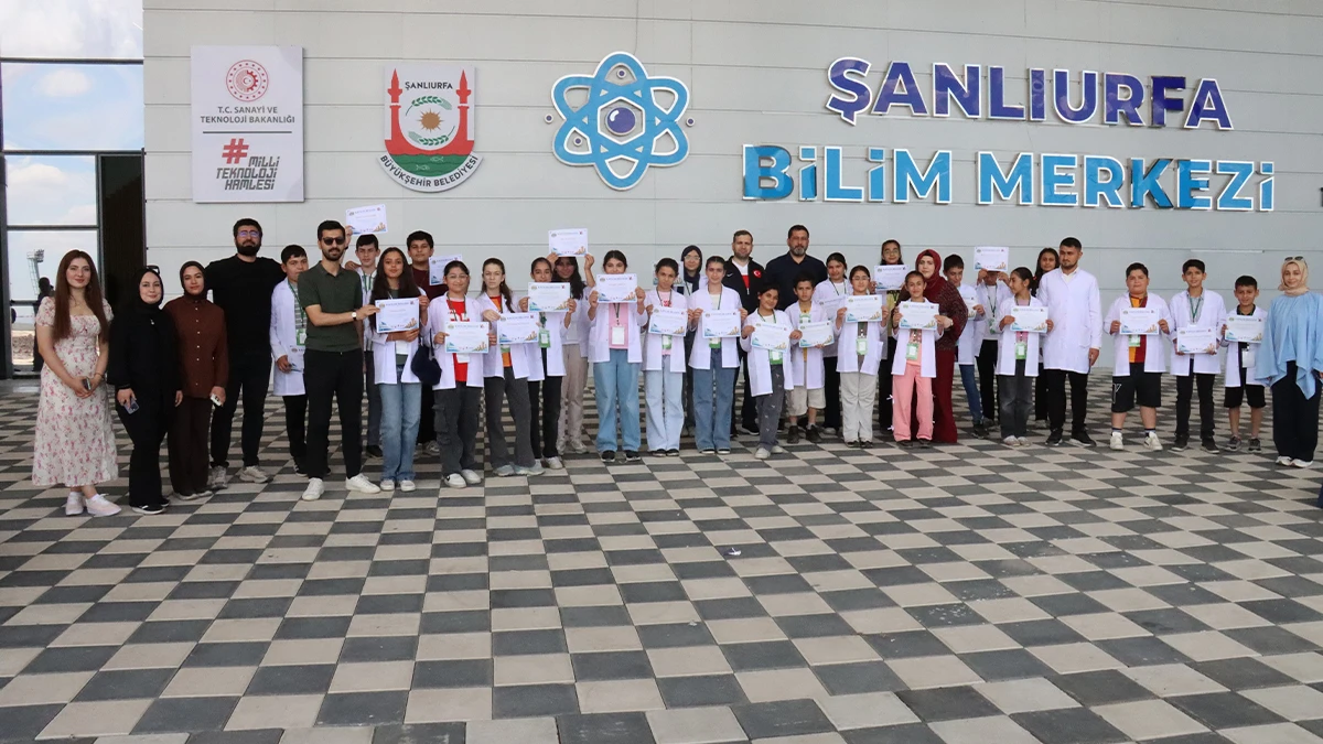 Şanlıurfa Bilim Merkezinde sertifika heyecanı: 30 öğrenci mezun oldu
