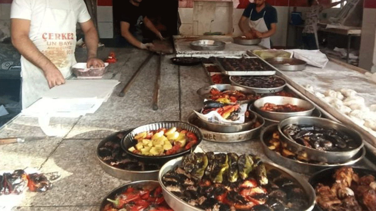 Şanlıurfa'da bu da oldu! Patlıcan ve biberleri kaybolunca fırıncıyı bıçakladı
