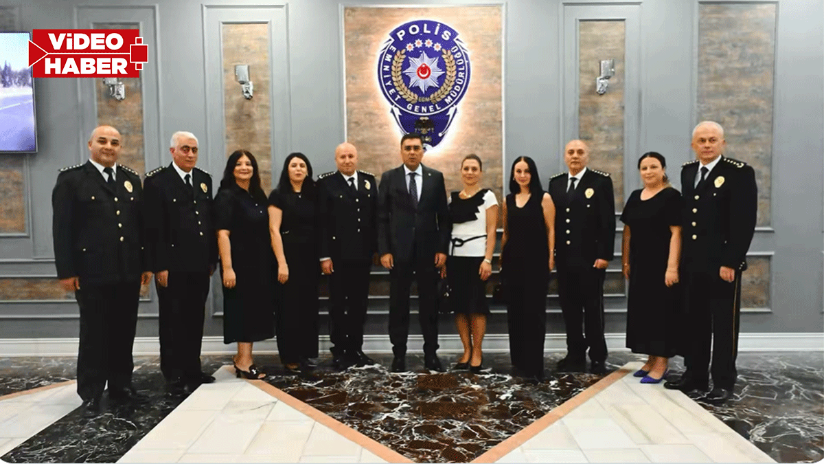 Şanlıurfa’da 5 emniyet müdür yardımcısı terfi alarak kente veda etti
