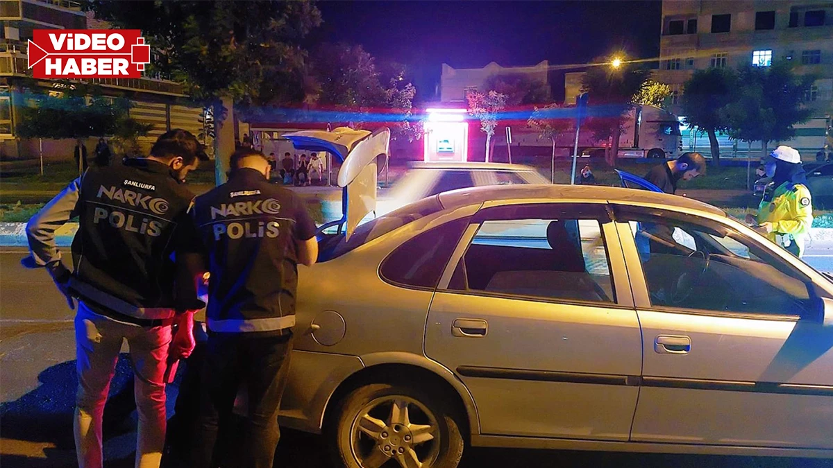 Şanlıurfa’da 4 farklı noktada gece denetimi! Yüzlerce sorgulama, trafikten men...