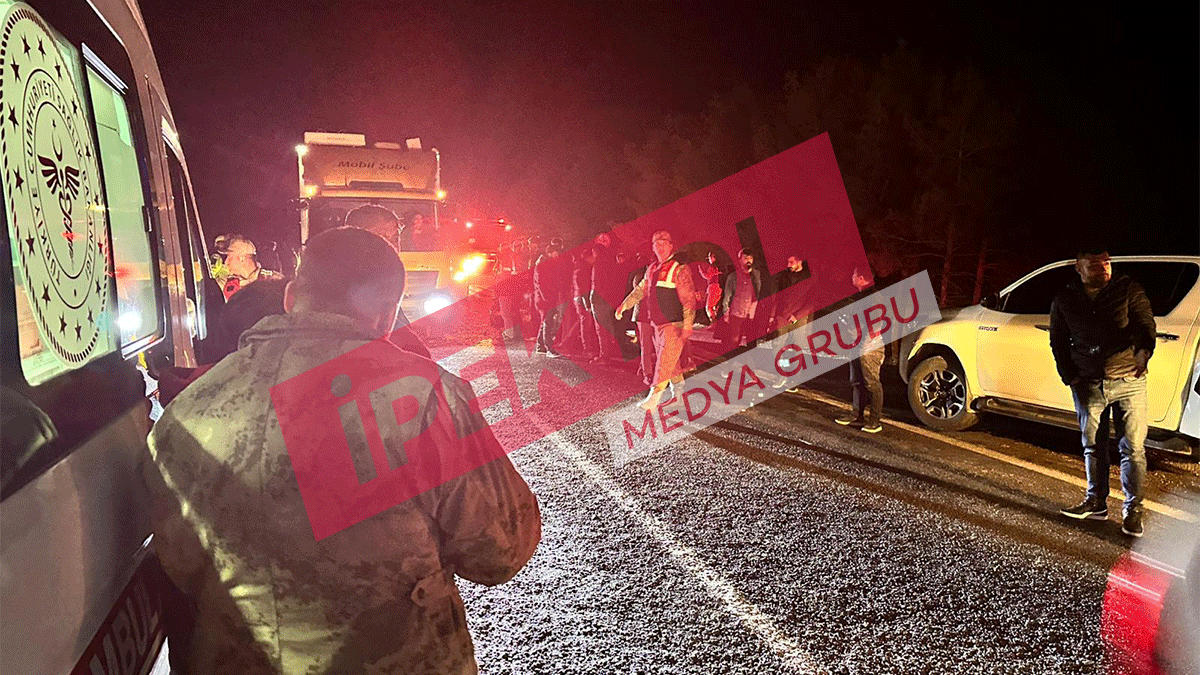 Şanlıurfa’da akşam saatlerinde feci kaza: 9 kişi yaralandı