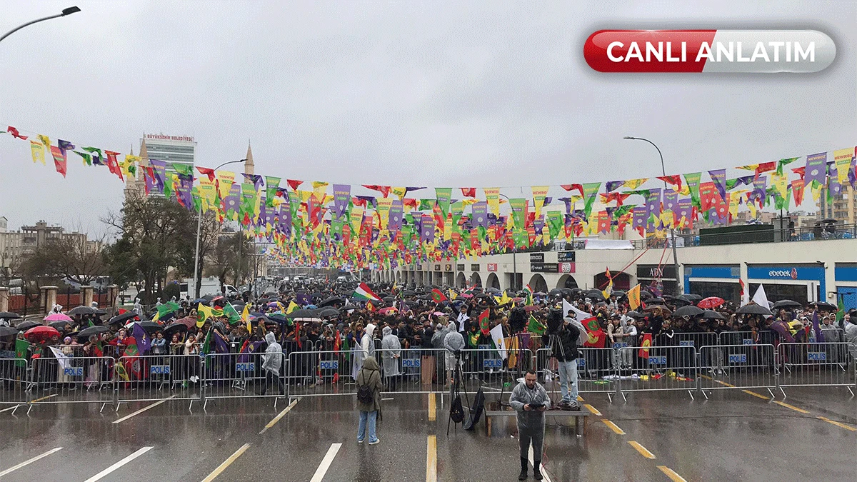 Şanlıurfa’da binlerce kişi toplandı! Newroz heyecanı başladı