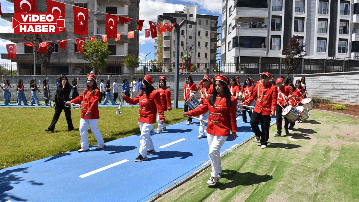 Siverek’te spor, müzik ve gösterilerle 19 Mayıs coşkuyla kutlandı