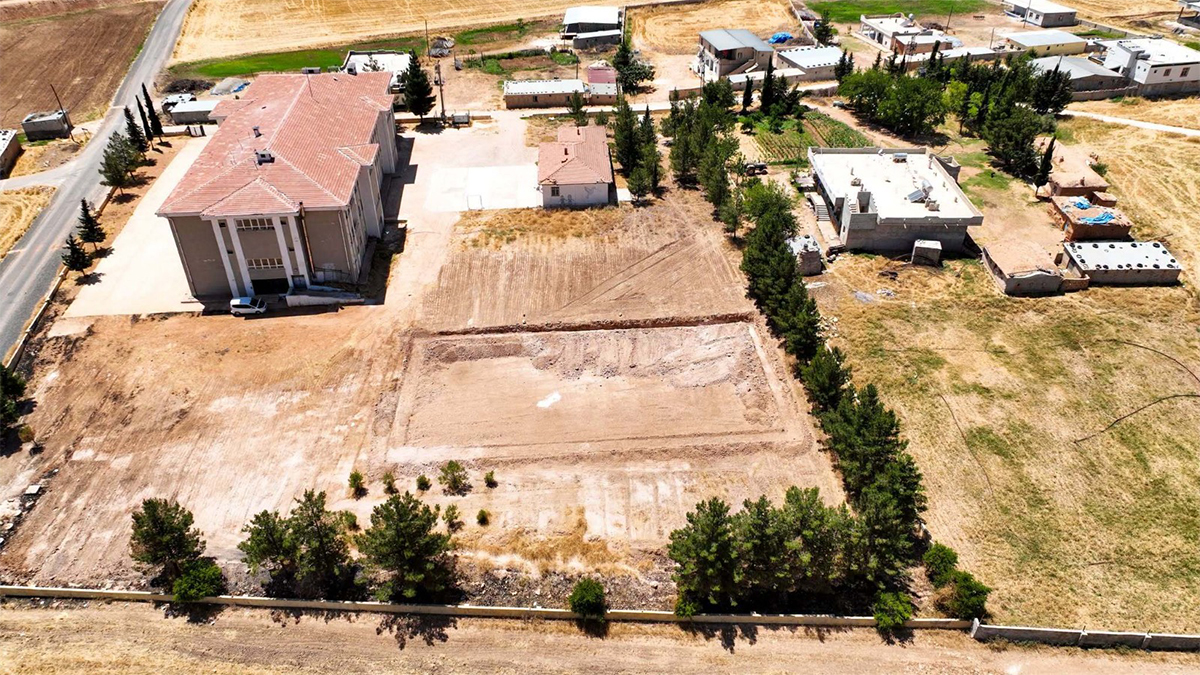 Harran’da gençlere saha müjdesi! 5 mahallede çalışmalar başladı