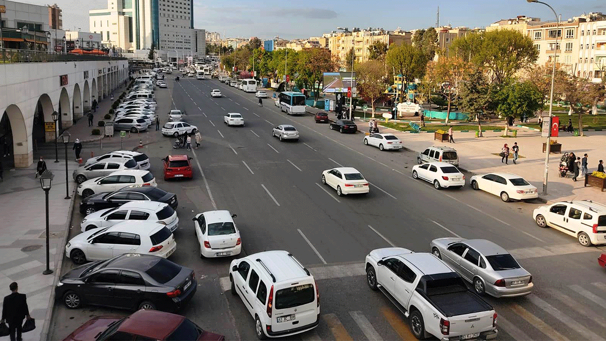 Şanlıurfa trafiğine 5 ayda 6 bin araç eklendi!