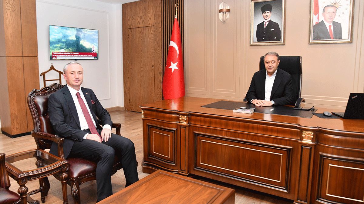 Şanlıurfa'ya atanan yeni müdür ilk ziyaretini Vali Şıldak'a yaptı