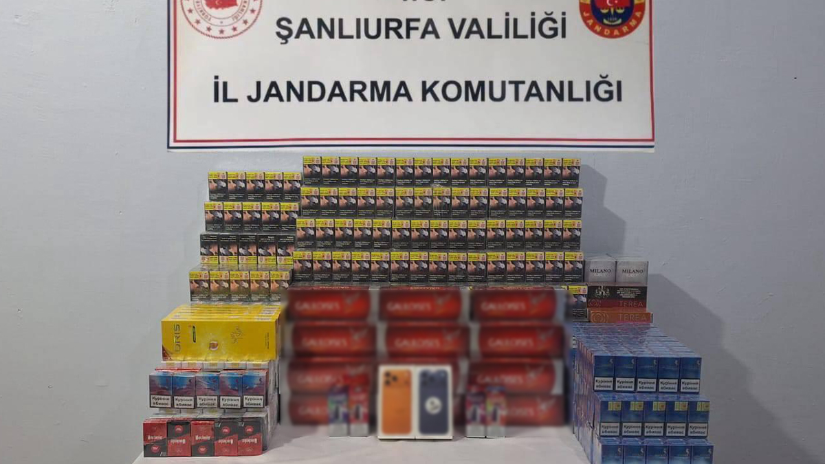 Şanlıurfa’da kaçak ürün baskını! Jandarma binlerce eşyaya el koydu