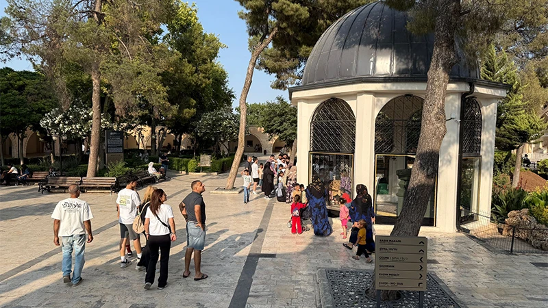 Şanlıurfa'da bayramda sabır dileyenlerin ilk durağı