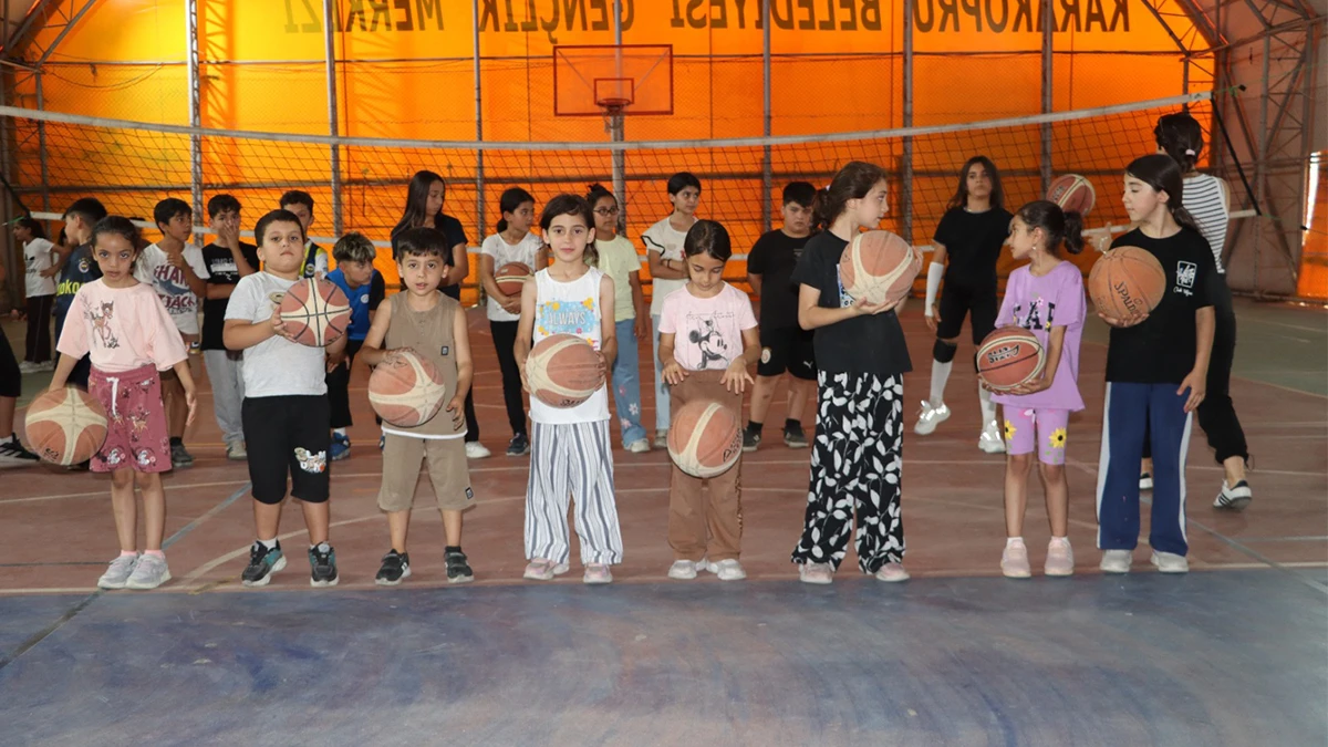 Şanlıurfa’da çocuklar bu yaz akın ediyor! Hem öğreniyor hem eğleniyorlar