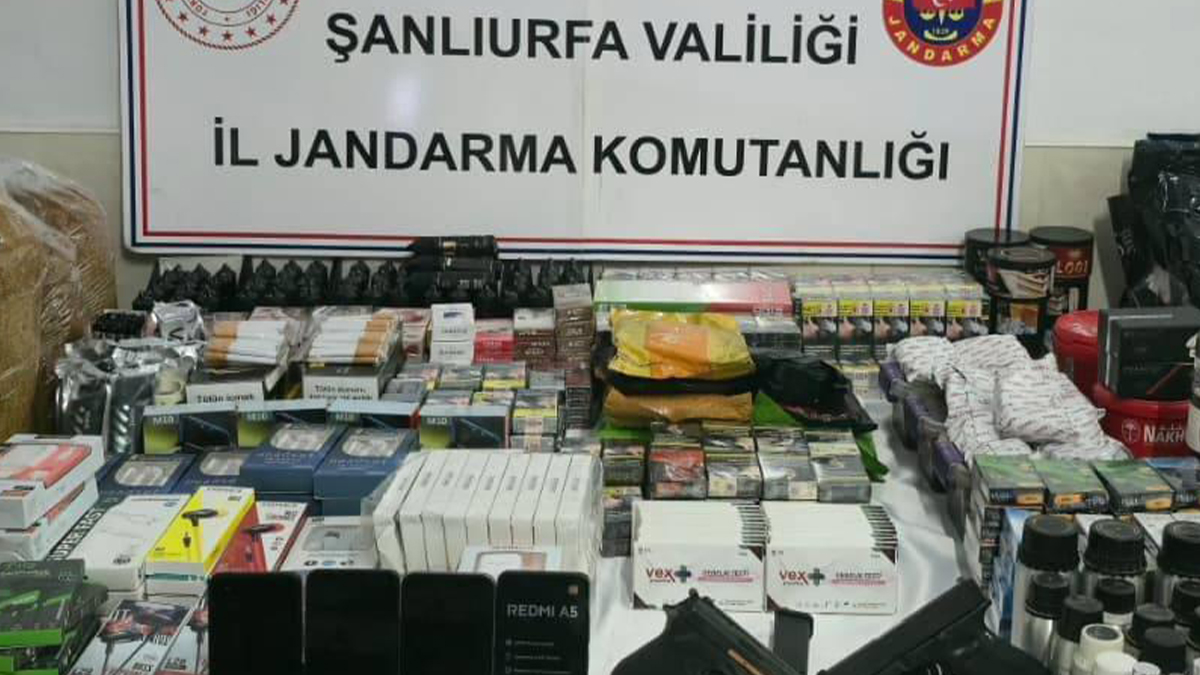 Şanlıurfa’da iş yeri ve araçta arama! Ele geçirilenler şaşkınlık yarattı