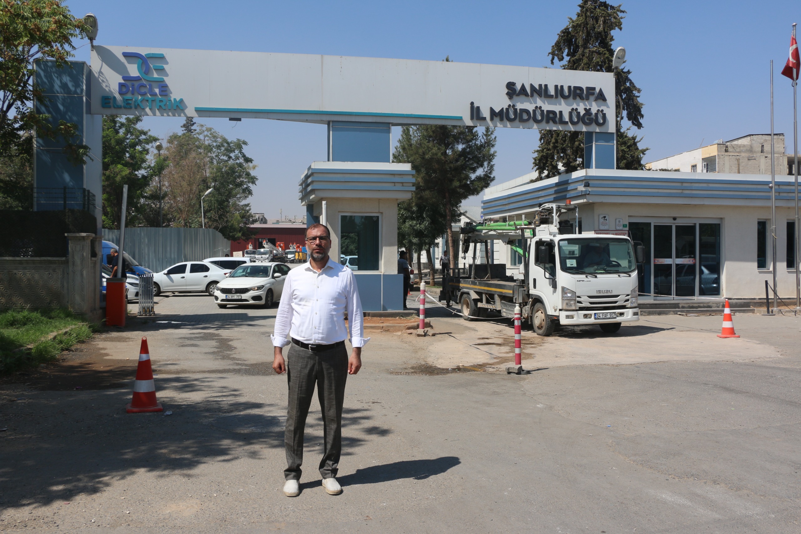 Şanlıurfa'da HÜDA PAR'dan DEDAŞ'a 'tekel' tepkisi