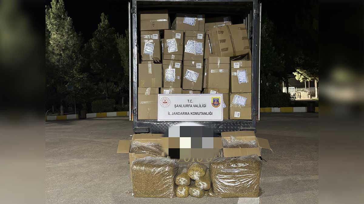 Şanlıurfa’da jandarmandan kaçakçılara darbe! Tonlarca tütün...