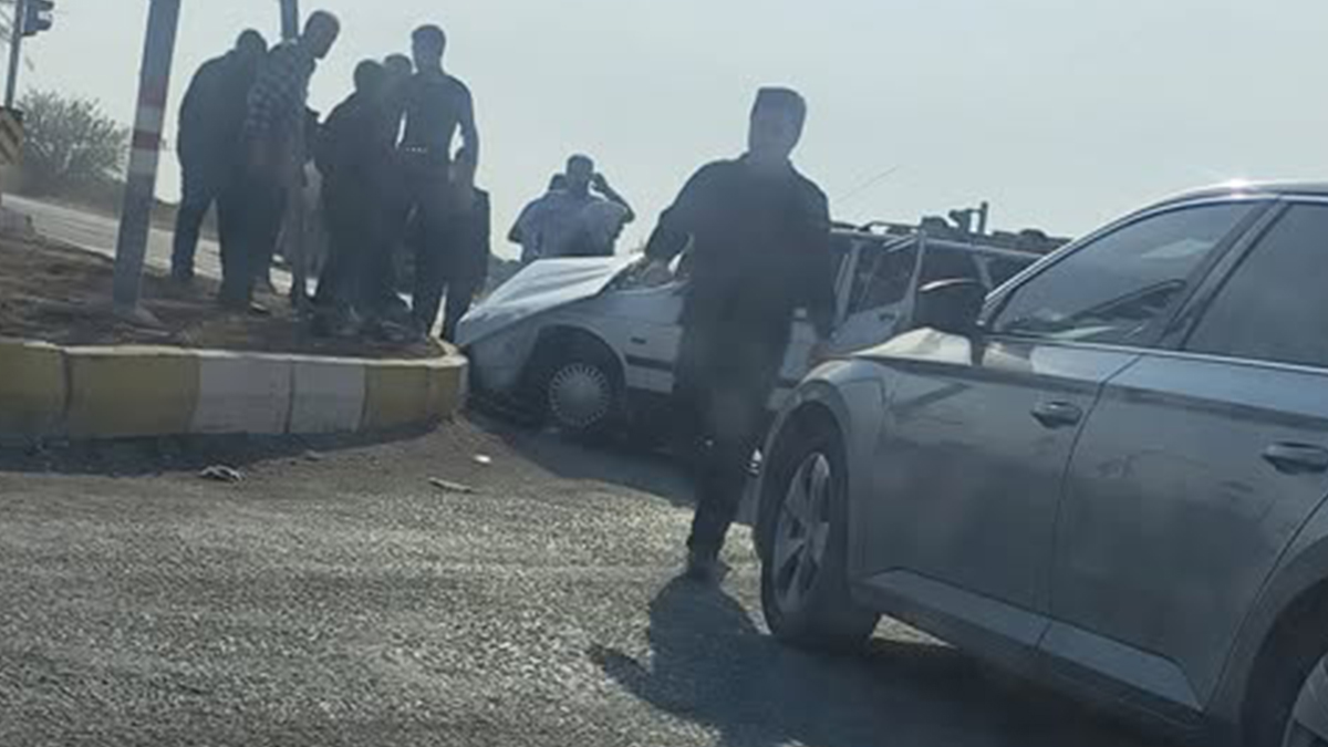 Şanlıurfa’da kavşakta kaza! Araçlar birbirine girdi