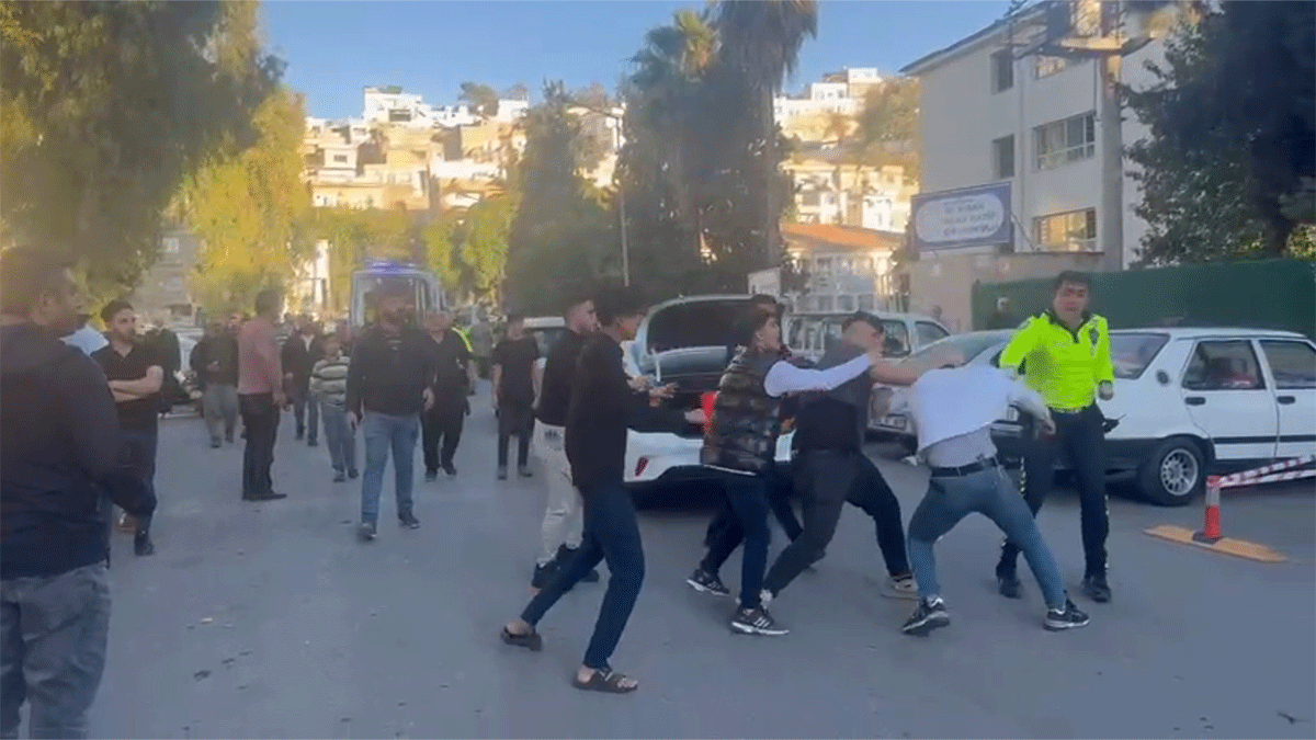 Şanlıurfa’da kaza sonrası ortalık karıştı!