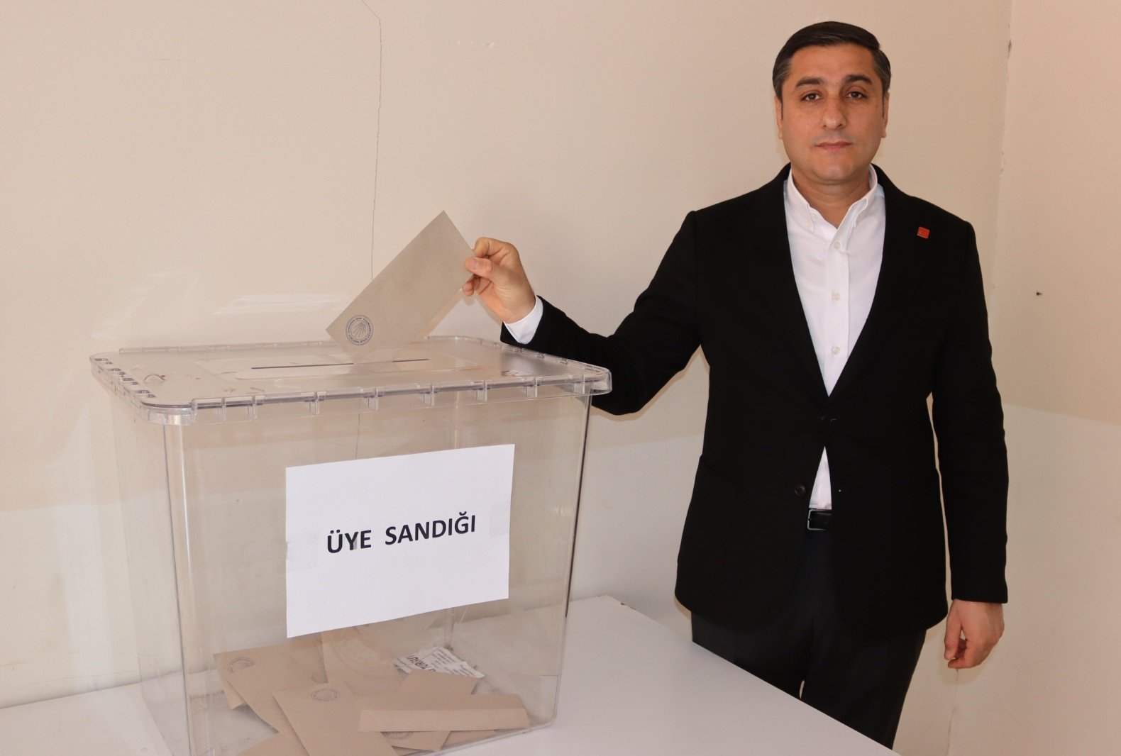 Şanlıurfa’da kritik gün! Sandıklar kuruldu, oy verme işlemi başladı