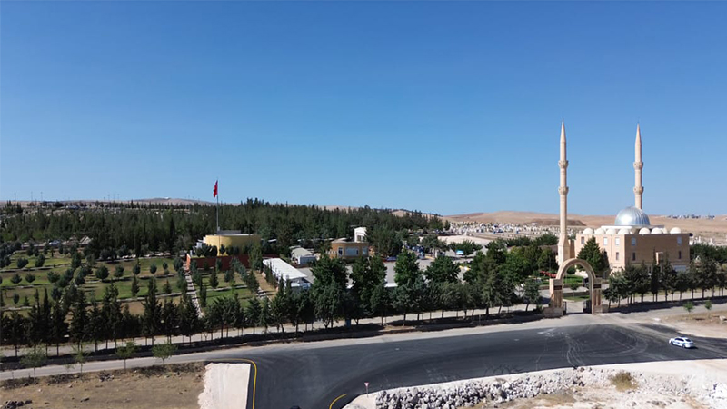 Şanlıurfa’da mezarlığa gidenler şaşkınlığını gizleyemedi!