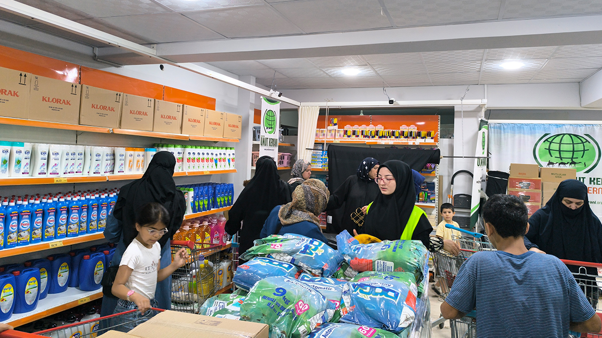 Şanlıurfa’da paranın geçmediği market!