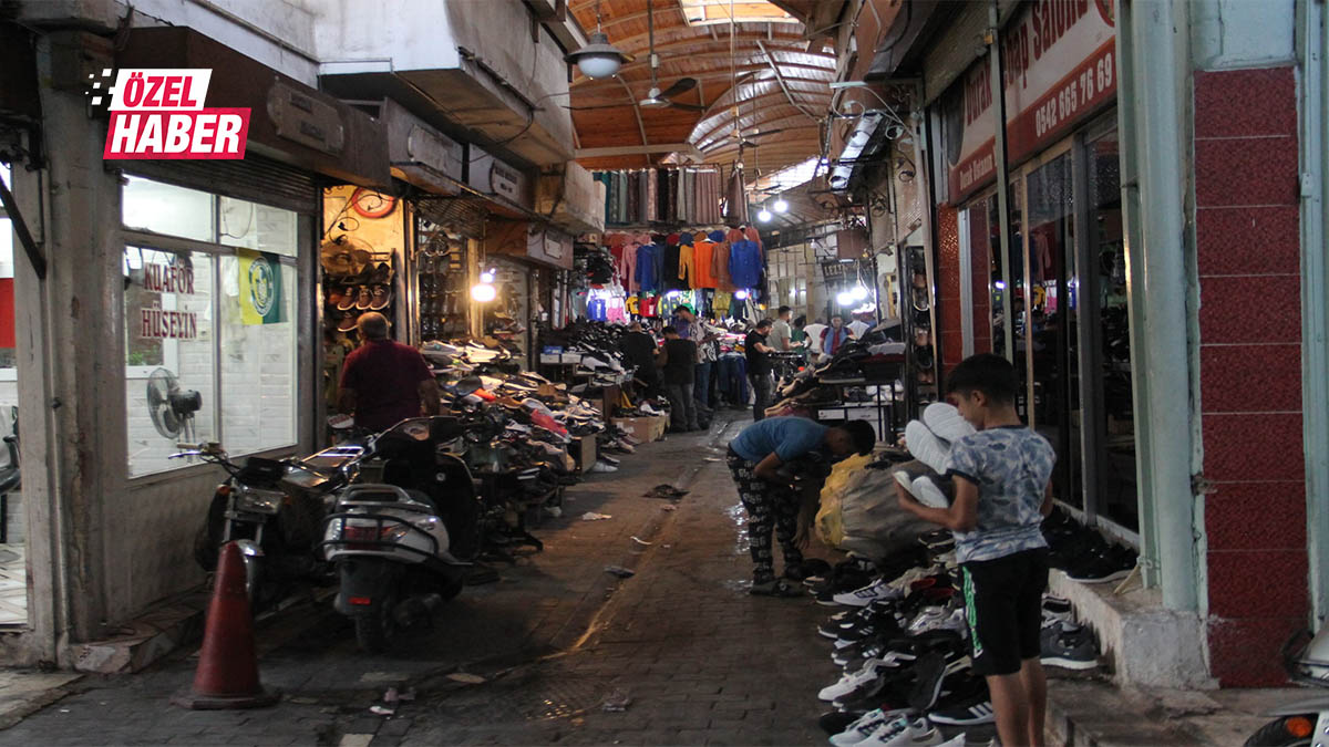 Şanlıurfa’da sıfır ayakkabı fiyatları cep yakınca vatandaş çareyi böyle buldu!