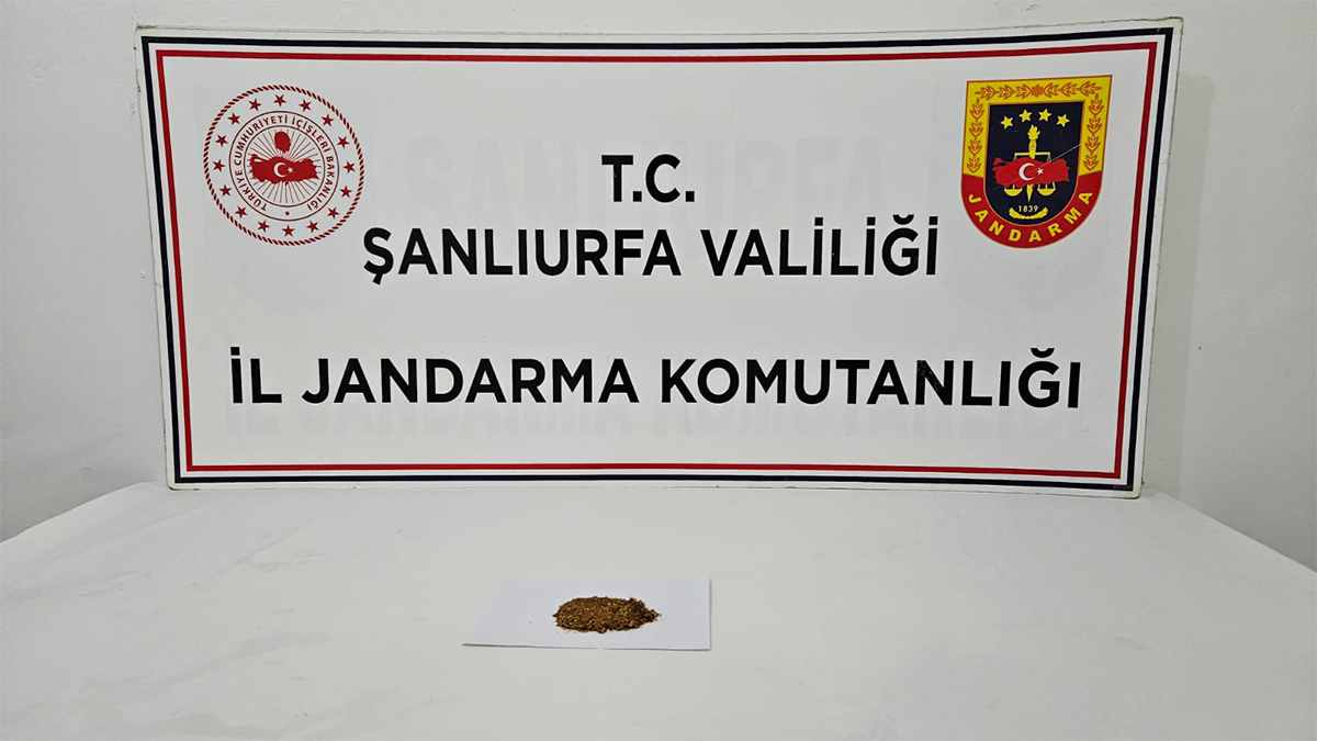 Şanlıurfa’da zehir tacirlerine araçta baskın! Gözaltılar var