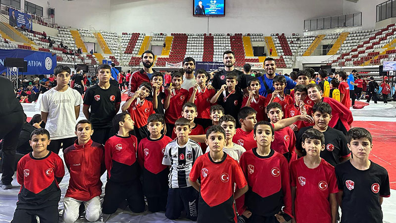 Sivas'ta Şanlıurfa rüzgarı esti! Minderin krallarına madalya yağmuru