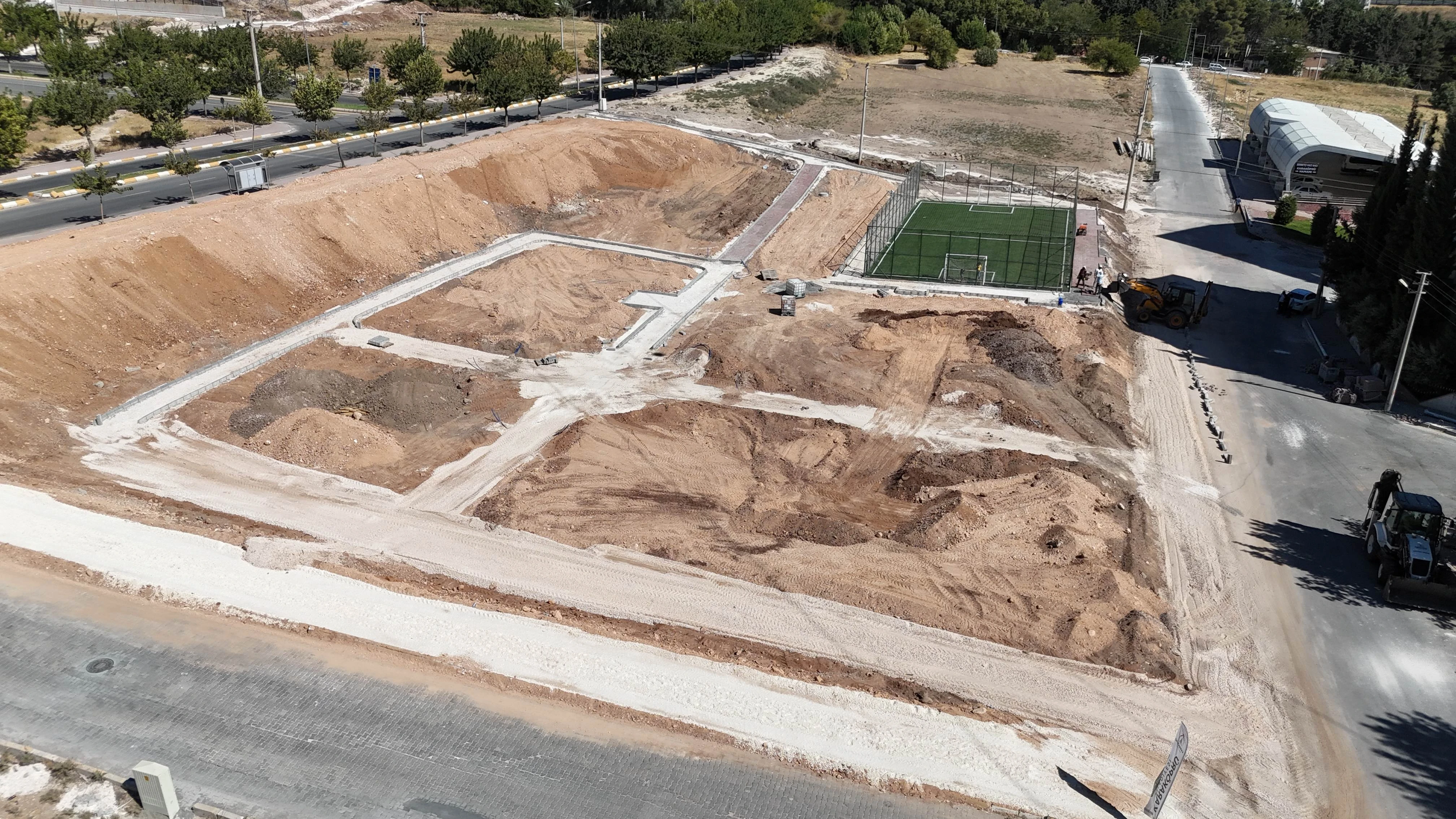 Şanlıurfa'nın en yeşil ilçesi unvanını pekiştiriyor: 11 bin metrekarelik yeşil alan…