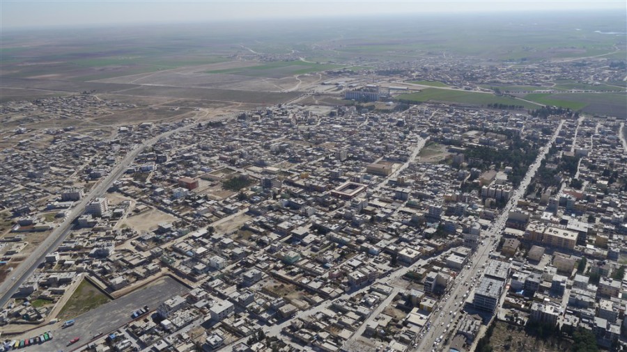 Şanlıurfa’nın ilçesinde asfalt eriten sıcak!  Kendinizi ve sevdiklerinizi koruyun uyarısı
