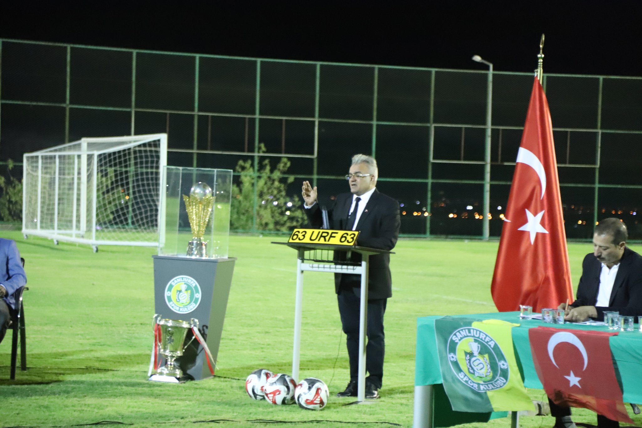 Şanlıurfa’nın en özel plakası satıldı! İşte bedeli…