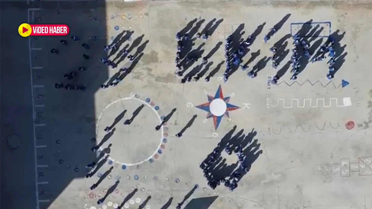 Şanlıurfa’da öğrencilerden Cumhuriyet Bayramı'na özel koreografi