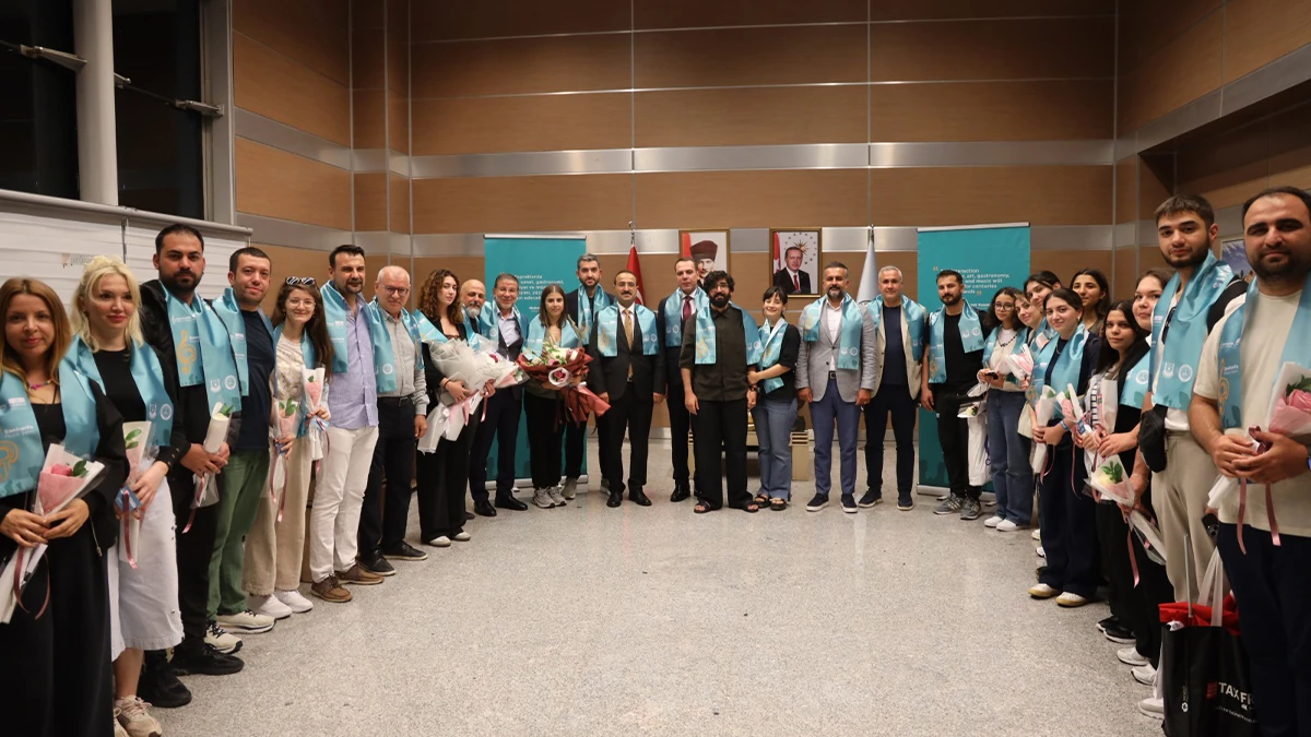 Şanlıurfa’nın sesi dünyada yankılandı: Dünya birinciliğiyle döndüler