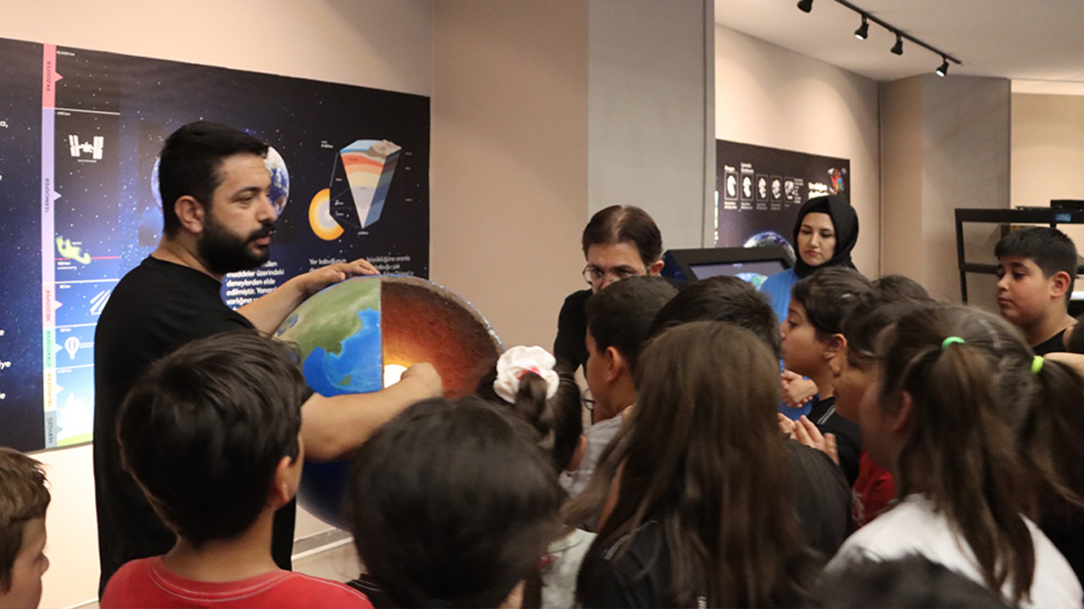 Karaköprü’de öğrencileri bilime teşvik eden merkez