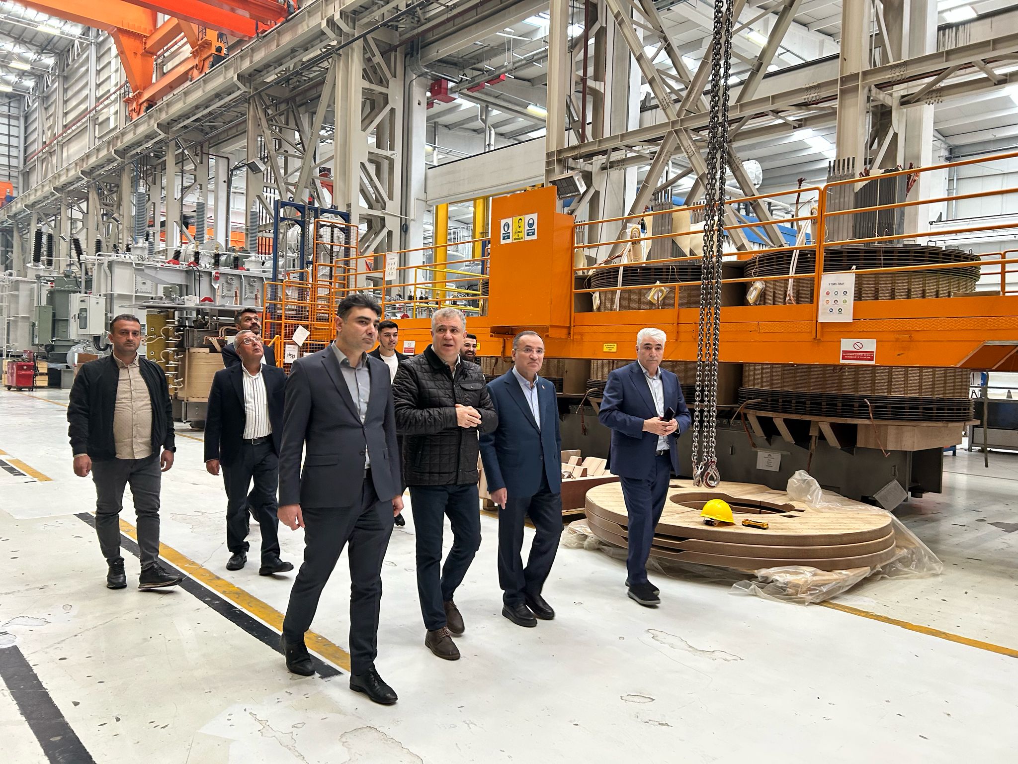 Bozdağ'dan Şanlıurfalı milyardere ziyaret! Ankara’da Şanlıurfa buluşması