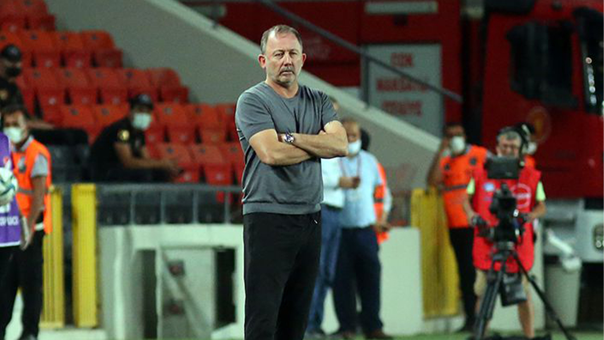 Beşiktaş’ın yeni teknik direktörü belli oldu