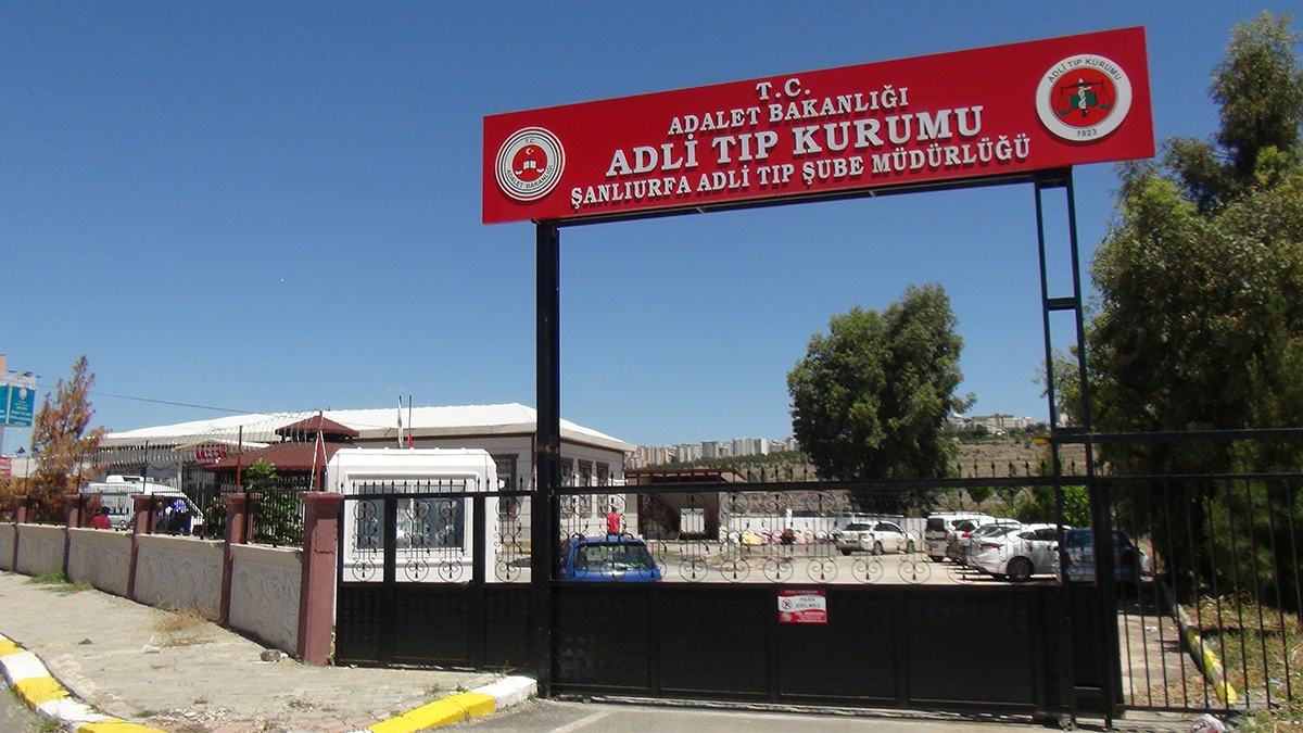 Şanlıurfa güne korkunç olayla uyandı! Boş arazide erkek cesedi...