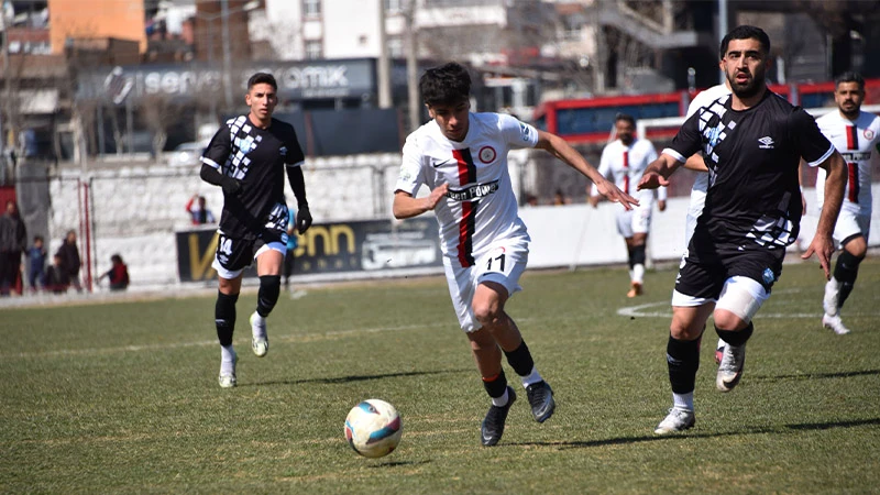 Siverek Belediyespor gol oldu yağdı