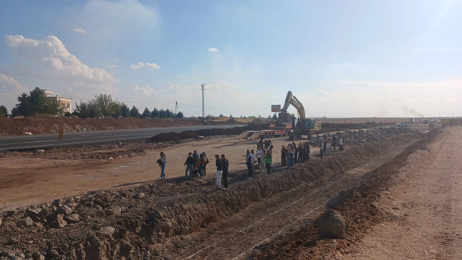 Siverek’te üniversite öğrencileri okul yolunda çile çekiyor!