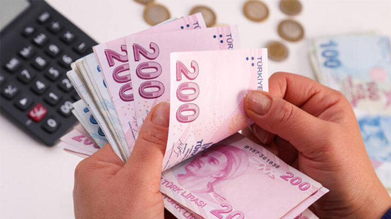 Emeklilere zam farkı ödemesi için tarih netleşti