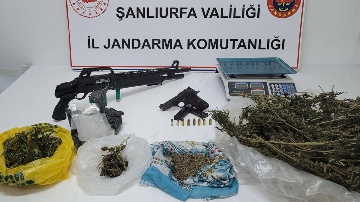 Suruç’ta jandarmadan duyum üzerine eve baskın!