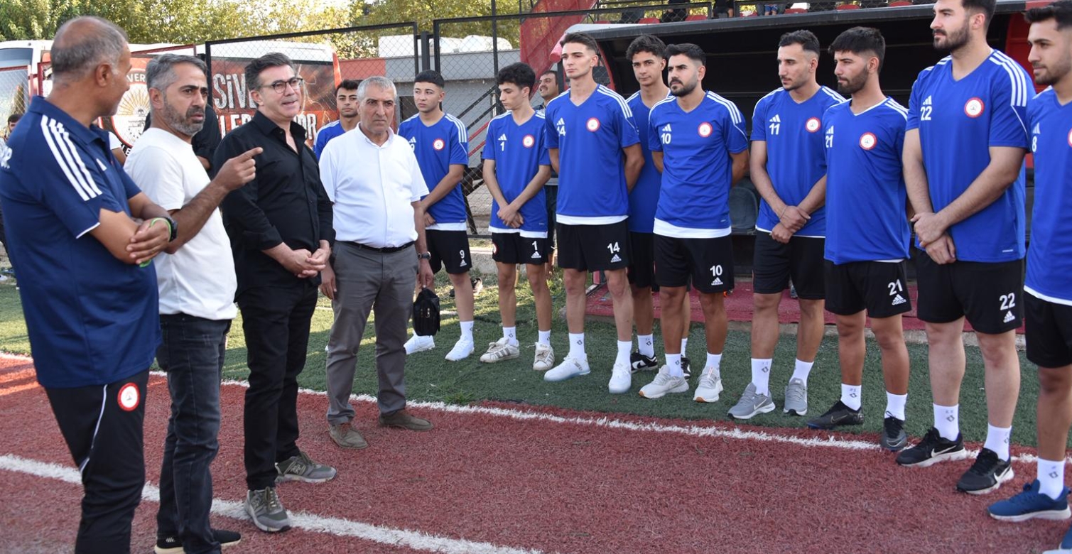 Başkan Bucak'tan takıma moral ziyareti: Destek olmaya devam edeceğiz