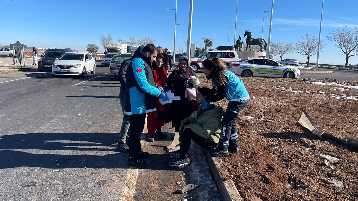 Şanlıurfa’da kavşakta araçlar çarpıştı! 4 yaralı
