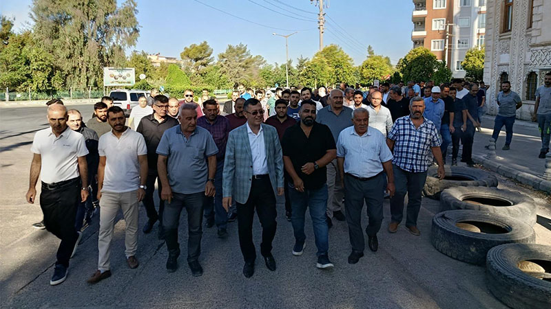 Şanlıurfa’da işçilerden sessiz yürüyüş: “Ne siz o teklifi vermiş olun, ne de biz duymuş olalım”